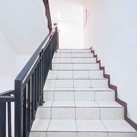 נקסר Hotel O Rappocini Near Rsia Paramount מראה חיצוני תמונה