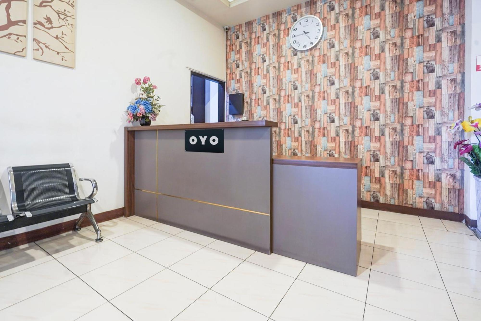 נקסר Hotel O Rappocini Near Rsia Paramount מראה חיצוני תמונה