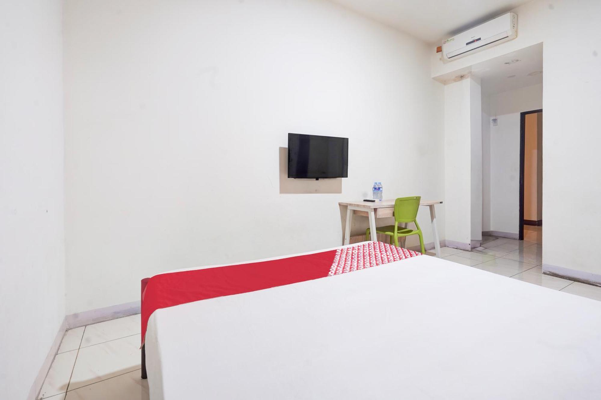 נקסר Hotel O Rappocini Near Rsia Paramount מראה חיצוני תמונה