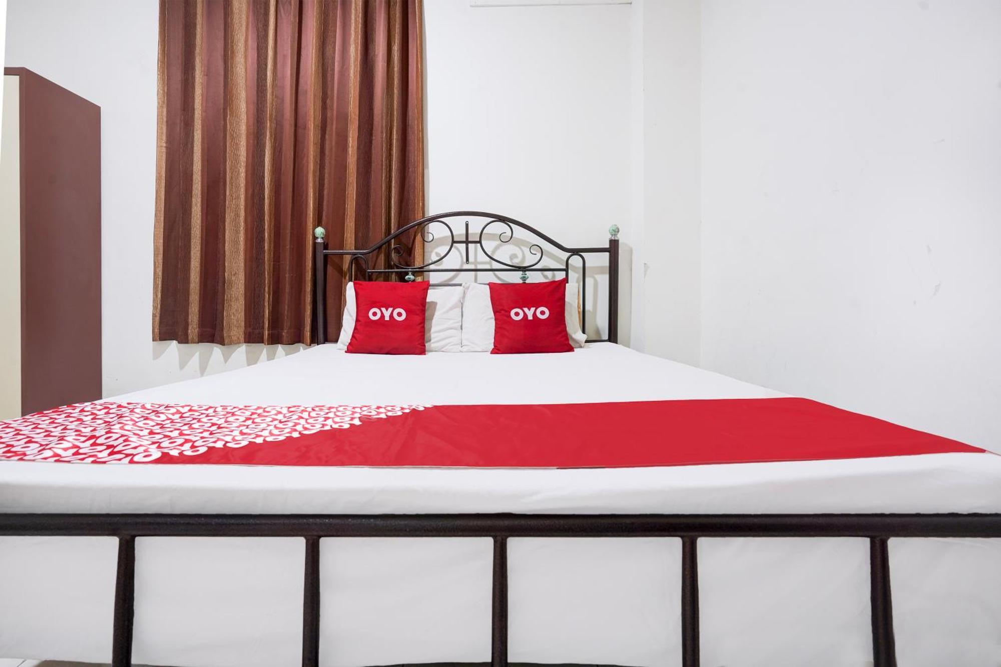 נקסר Hotel O Rappocini Near Rsia Paramount מראה חיצוני תמונה